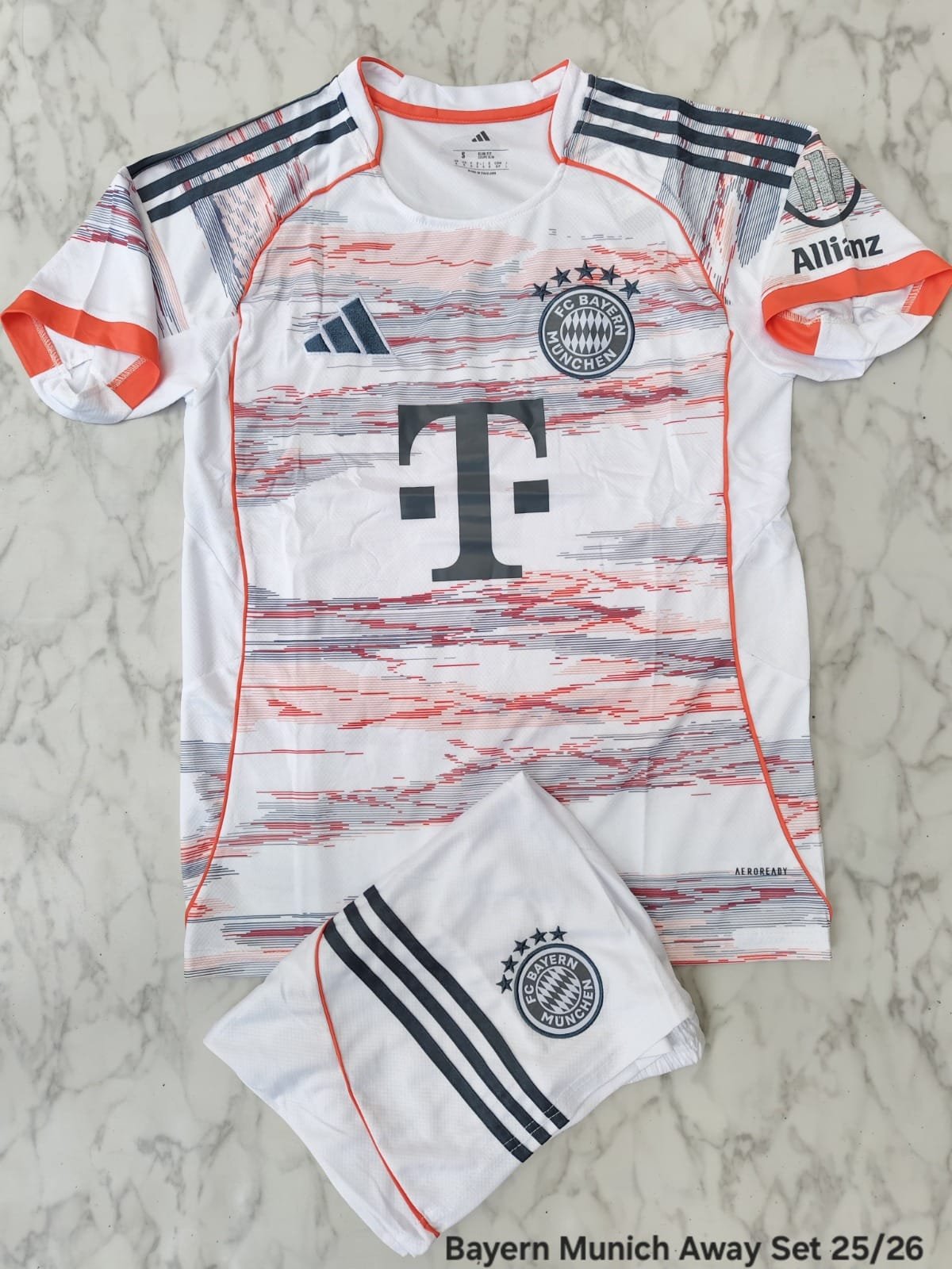 Bayern Munich 2025/26 Away Jersey - Set Edition