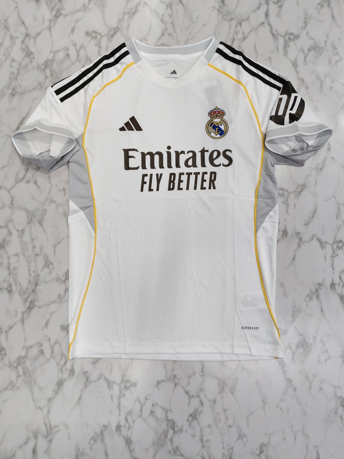 Real Madrid 2025/26 Home Jersey – Fan Version