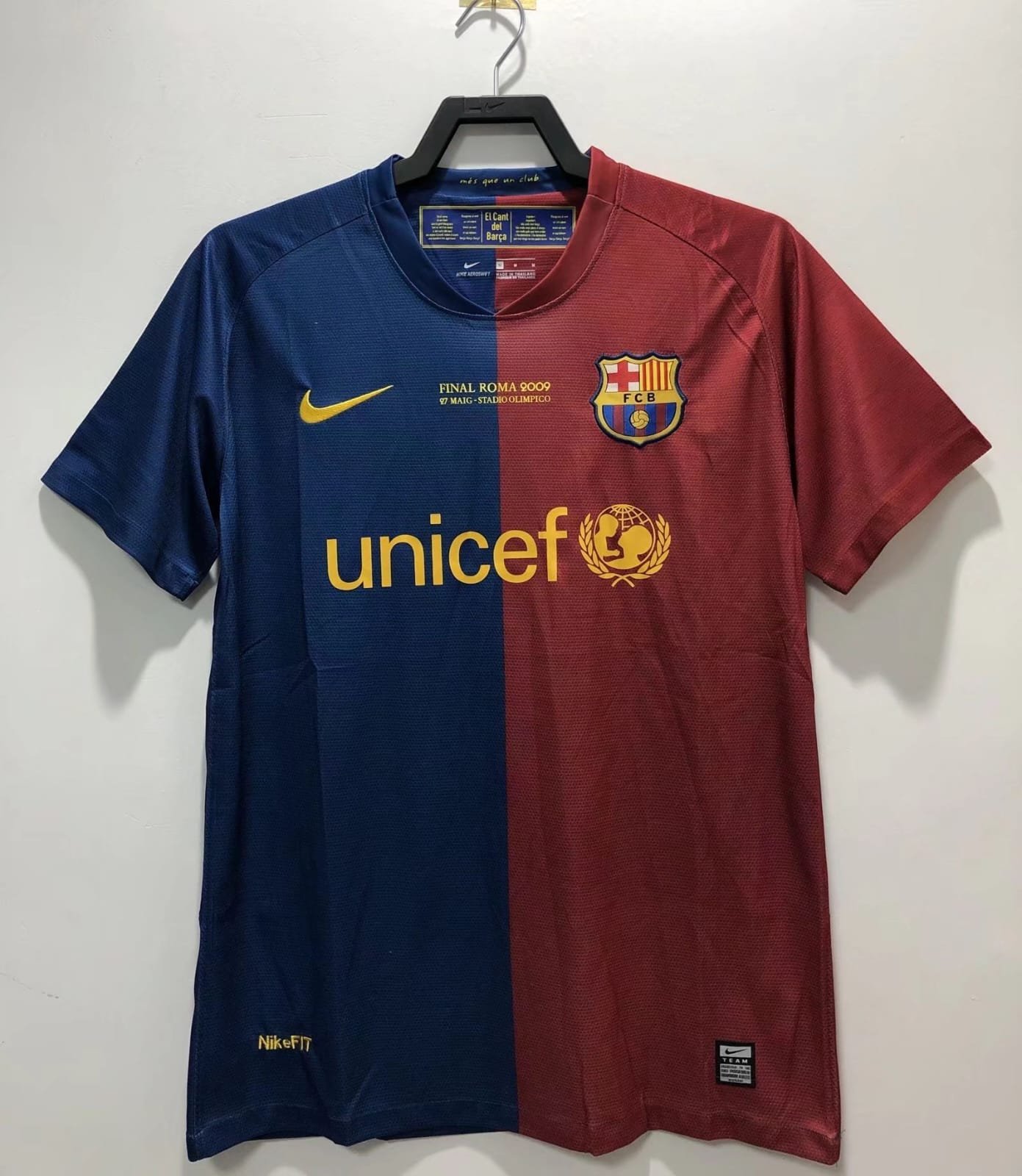 Barcelona 2009 Home Jersey - Vintage Size L